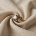 Inel elegant din argint cu design zirconiu