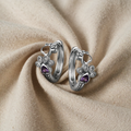 Cercei huggie cu lăbuță din argint 925 sterling – cu zirconiu și piatră inimă